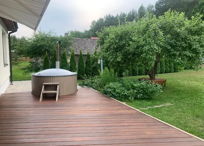 Maeekalda Garden With Private Sauna بيت ضيافة *